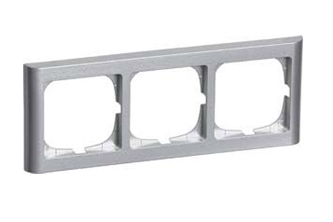 LK FUGA Softline® Frame 63, 3 module horizontal (nr. 500D7230), alu silver
