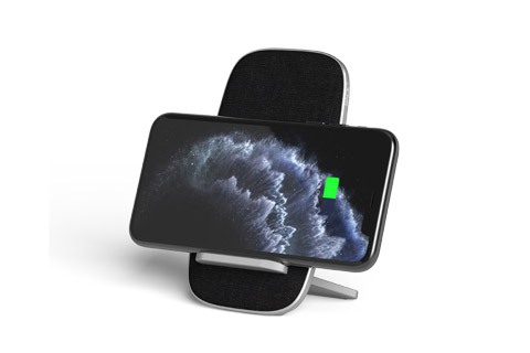 SACKit CHARGTit Stand Dock, lifestyle