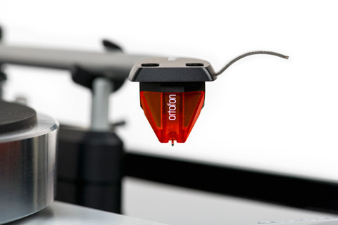 Thorens TD 1500 turntable - Ortofon 2M red