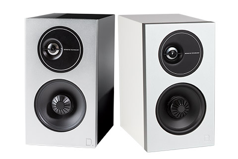 Definitive Technology D7 bookshelf speaker - Black and white