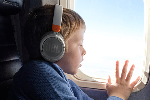 JBL JR460NC on-ear headphones, lifestyle
