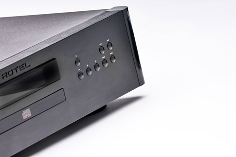 Rotel RCD-1572 MKII CD-player - Black lifestyle