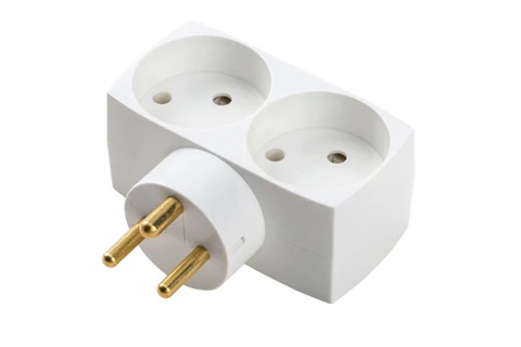 Angled double plug with DK ground, white