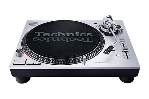 Technics SL-1200MK7 turntable, without pick-up, silver