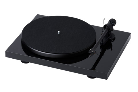 Pro-Ject Debut Recordmaster II skivspelare med tonarm, USB, RIAA och Ortofon OM-5e pickup, svart högglans
