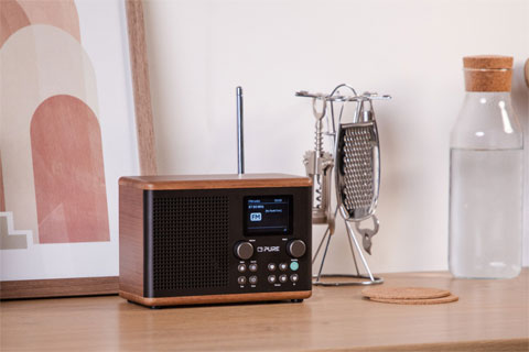 Pure Classic H4 FM/DAB+ Radio med Bluetooth sort/valnød lifestyle