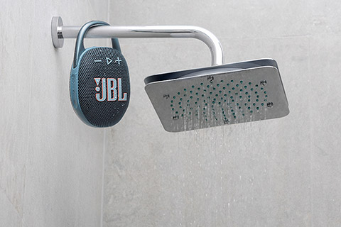 JBL Clip 5 bluetooth højttaler - Lifestyle