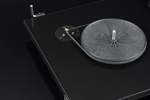 Pro-Ject T1 turntable, black high gloss