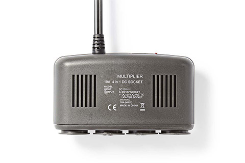 Cigarettænder splitter 4x12V + USB-A - top