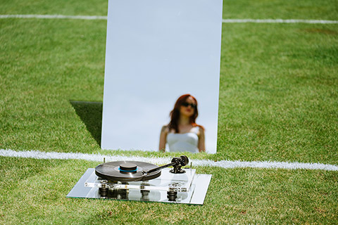 XA - B turntable- Lifestyle, Transparant