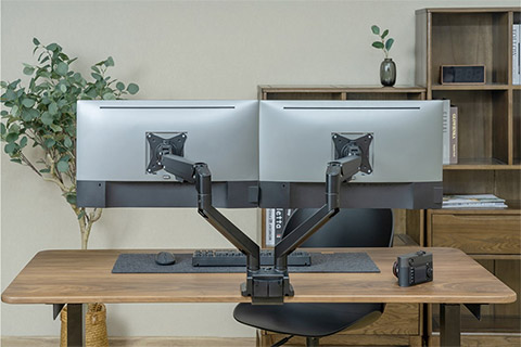 Monitor dobbelt table bracket 17-32 tommer - Lifestyle