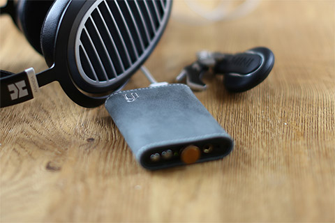 iFi Audio HIP-DAC case - Lifestyle