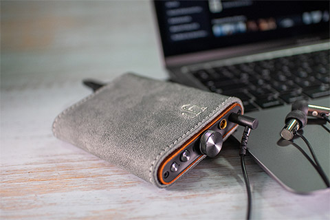 iFi Audio HIP-DAC case - Lifestyle