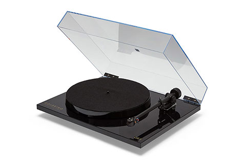 GR3 Turntable