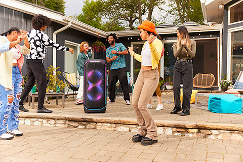 JBL Partybox Ultimate Party speaker - Lifestyle