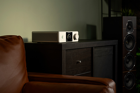 Rotel DX-5 Integrated Amplifier - Lifestyle