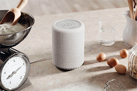 Audio Pro G10 Multiroom speaker - Light Grey - Lifestyle