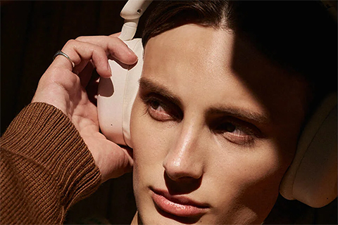 Sudio K2 Wireless over-ear ANC headphones - Lifestyle
