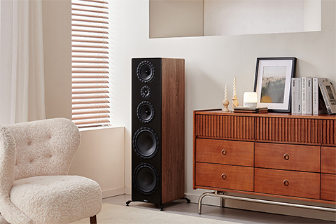 Elipson Prestige Facet II 34F floorstanding speaker - Lifestyle
