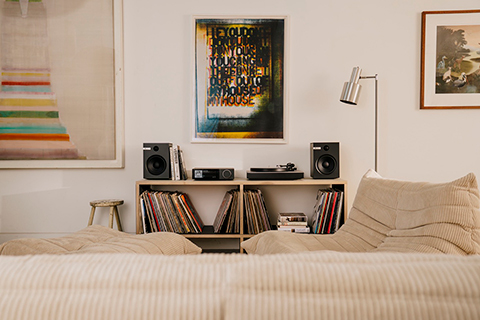 Cambridge Audio EVO 150 SE, Network streaming amplifier, 2x 150W, 8 Ohm - Lifestyle