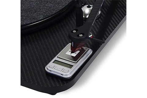 Elipson Digital Pickup Scale - Lifestyle