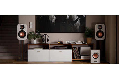 Fosi Audio MC351 Integrated Amp (DAC) - Lifestyle