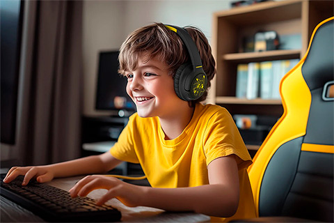 OTL PIKACHU kids headphones - Lifestyle