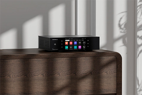 Eversolo T8 Streaming Transport - Lifestyle