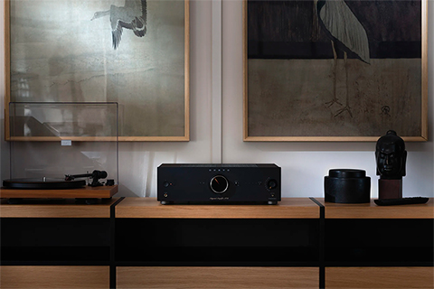 Onkyo Icon A-50 Integrated Amplifier - Lifestyle