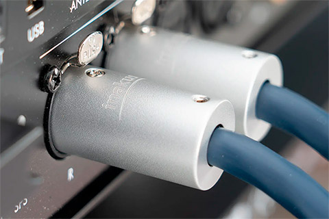 Inakustik S25 Connect 212 Balanced Digital Audio Cable (XLR) - Lifestyle