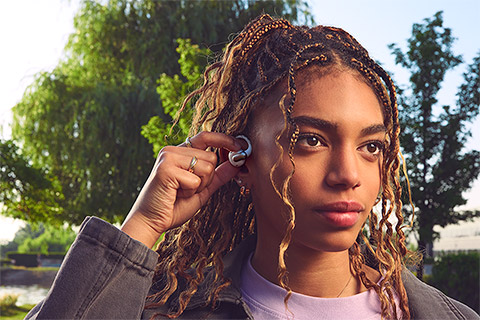 JBL Sense Pro on-ear headphones - Lifestyle