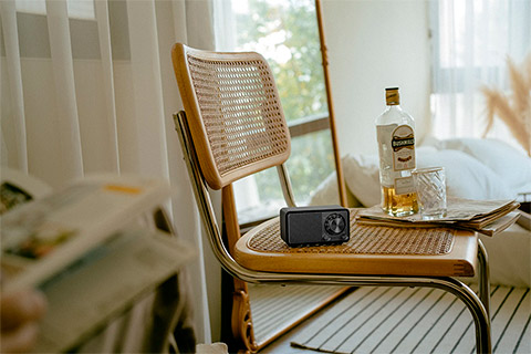 Sangean WR-7 PLUS Compakt Rechargeable portable radio with Bluetooth - Lifestyle