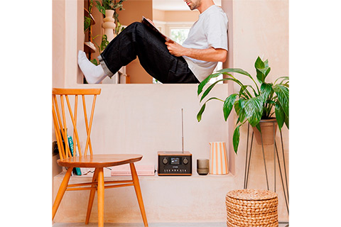 Pure Classic C-D4 FM/DAB+/ BT Radio with CD player - Walnut - Lifestyle