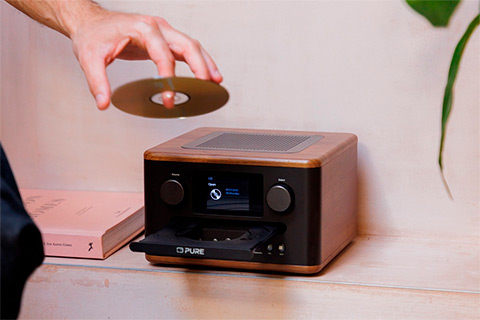 Pure Classic C-D4 FM/DAB+/ BT Radio with CD player - Walnut - Lifestyle