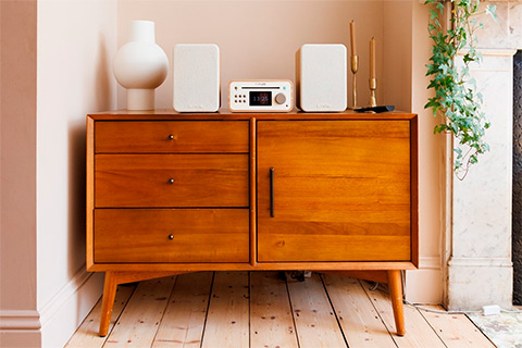 Pure Classic Stereo Mini System (FM/DAB+, Internet Radio , CD, BT) - Lifestyle