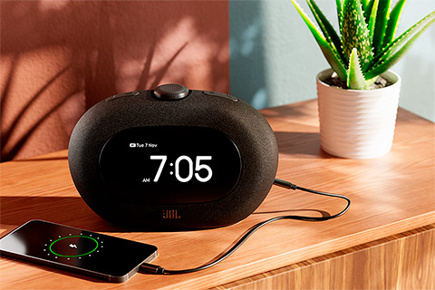 JBL Horizon 3 Clock Bluetooth Speaker/Radio (FM/DAB+, BT) - Black - Lifestyle