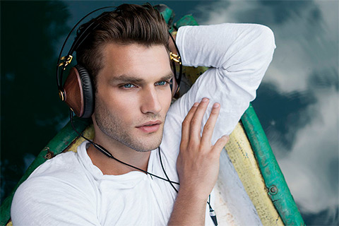 Meze Audio 99 Classics Headphones - Lifestyle