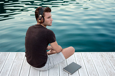 Meze Audio 99 Classics Headphones - Lifestyle
