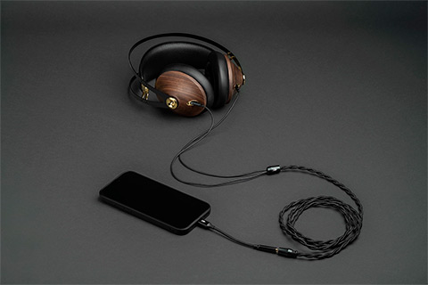 Meze Audio 99 Classics 2nd Gen Headphones - Lifestyle
