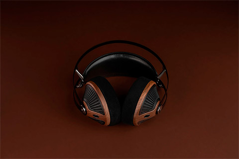 Meze Audio 105 Silva Hifi Headphones - Lifestyle