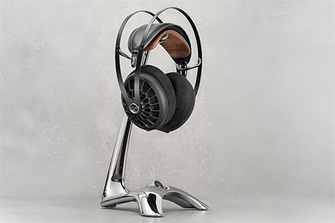 Meze Audio 150 Aer Headphones - Lifestyle
