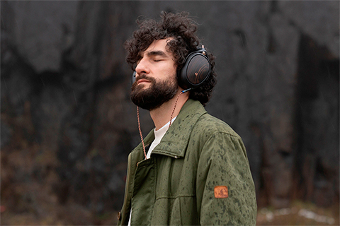 Meze Audio Liric 2 Headphones - Lifestyle