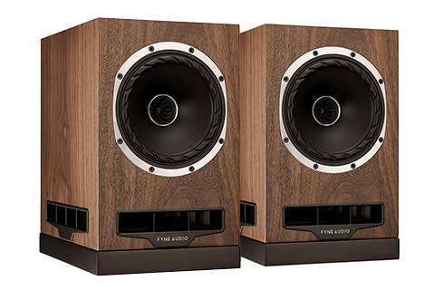 Fyne Audio F500S floor speaker - Walnut