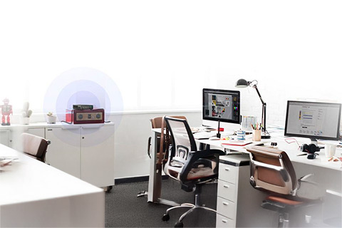 D-Link 7 Port Multi-Gigabit Switch (DMS-107/E) - Lifestyle