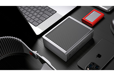 CalDigit TS5 Thunderbolt Station 5 + Thunderbolt 5 cable - Lifestyle