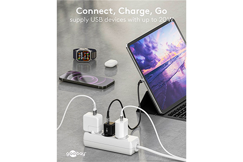 USB-C Charger (20W PD) - Lifestyle
