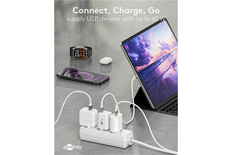 USB-C Charger (65W PD) - Lifestyle