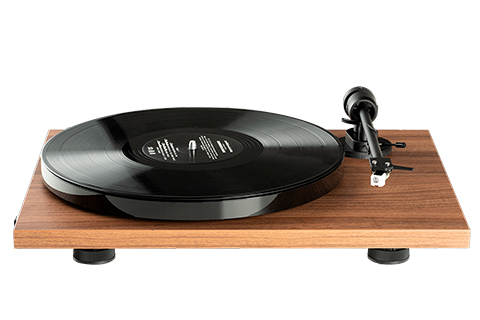 Pro-Ject E1 AT-3600 Recordplayer - Walnut