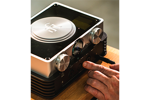 iFi Audio iDSD PHANTOM DAC and Preamp