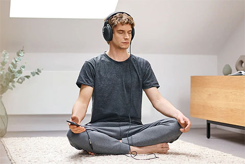 Sennheiser HD 620 S Headphones - Lifestyle